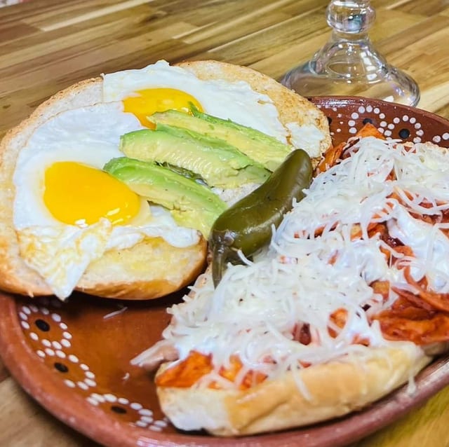 Torta de Chilaquiles.