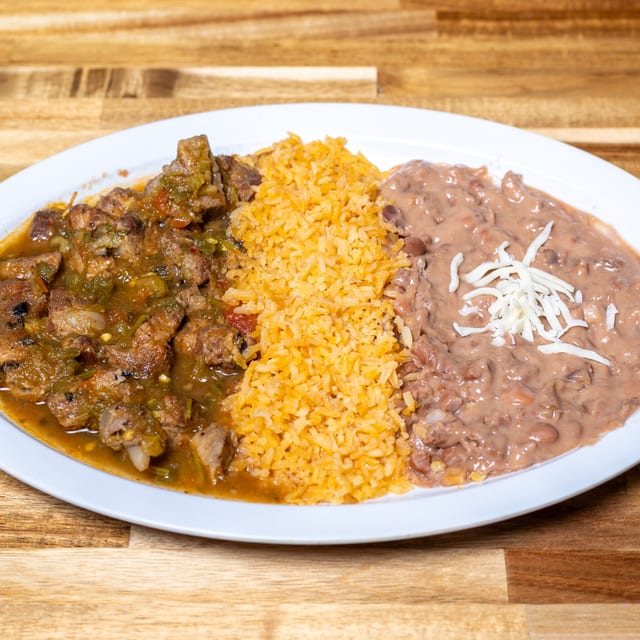 Costilla en Salsa Verde - House Dishes.